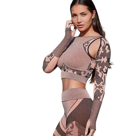 Camouflage Workout Set Top and Leggings | Size S - Picture 6 of 7